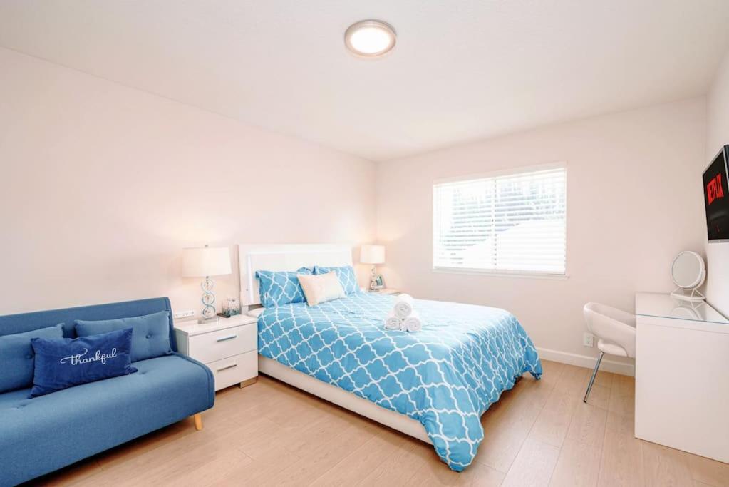 La Sunny House Beautiful Yard 7 Rooms 4 Bathrooms Near Disneyland & Hollywood & Downtown Хасиенда-Хайтс Экстерьер фото